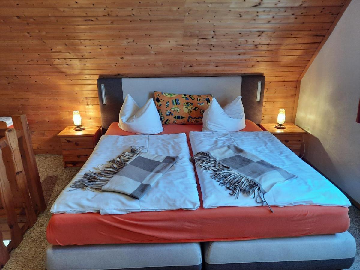 Leuchtturmblick - Ferienwohnung Fuer Die Familie In Grieben Insel Hiddensee Екстериор снимка