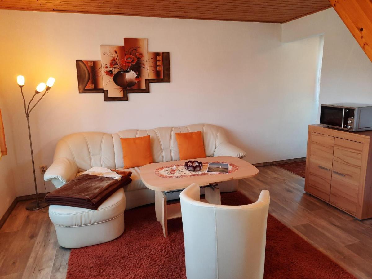 Leuchtturmblick - Ferienwohnung Fuer Die Familie In Grieben Insel Hiddensee Екстериор снимка